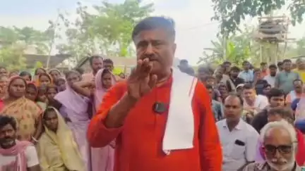 कांटी: बथनाहा गांव में शमशान भूमि पर पंचायत भवन निर्माण से ग्रामीणों में आक्रोश, पूर्व मंत्री अजीत कुमार ने जताई नाराजगी