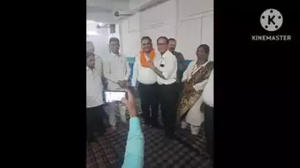घिरोर: घिरोर में राष्ट्रीय नेशनल पीएलवी बेल फेयर एसोसिएशन के राष्ट्रीय अध्यक्ष नरेश चालिया और राष्ट्रीय सचिव श्याम सुंदर