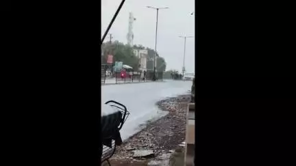 જામકંડોરણા: જામકંડોરણા શહેર તેમજ પંથકમાં કમોસમી વરસાદ, કમોસમી વરસાદના કારણે  જગતનો તાત ચિંતામાં ઉનાળુ પાકને નુકસાન જવાની ભીતિ