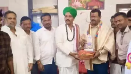 ನವಲಗುಂದ: ಬೋಗಾನೂರ ಗ್ರಾಮದ ಶ್ರೀ ಬಬಲಾದೀಶ್ವರ ಮಠದ ನೂತನ ಕಟ್ಟಡದ ಉದ್ಘಾಟನೆ ಹಾಗೂ ಮೂರ್ತಿ ಪ್ರತಿಷ್ಠಾಪನಾ ಸಮಾರಂಭದಲ್ಲಿ ಮಾಜಿ ಸಚಿವ ಮುನೇನಕೊಪ್ಪ ಭಾಗಿ