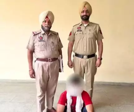 ਧਰਮਕੋਟ: ਧਰਮਕੋਟ :ਧਰਮਕੋਟ ਦੀ ਪੁਲਿਸ ਪਾਰਟੀ ਨੂੰ ਮਿਲੀ ਵੱਡੀ ਸਫਲਤਾ ਦਰਾਨੇ ਗਸਤ ਇੱਕ ਨਸ਼ਾ ਤਸਕਰ ਨੂੰ ਗ੍ਰਿਫਤਾਰ ਕਰਕੇ 7 ਗ੍ਰਾਮ ਹੈਰੋਇਨ ਕੀਤੀ ਬਰਾਮਦ