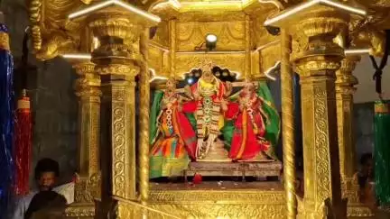 திருப்போரூர்: கந்தசாமி கோயிலில் அதிமுக முன்னாள் முதல்வர் எடப்பாடியார் 71-ம் ஆண்டு பிறந்த நாளை தங்கத்தேர் இழுத்து வழிபாடு