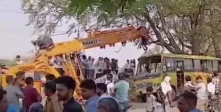 कनीना: कनीना स्कूल बस हादसे में लापरवाही के लिए परिवहन विभाग के 5 अधिकारियों पर कार्रवाई, सीएम ने दिए आदेश