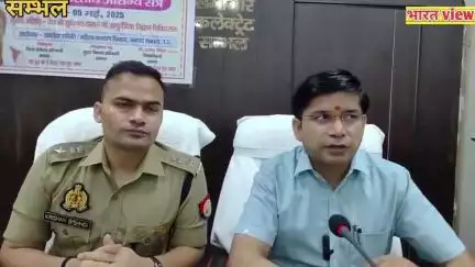 जिलाधिकारी डॉ राजेन्द्र पैसिया और पुलिस पुलिस अध्यक्ष कृष्ण कुमार बिश्नोई