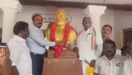 திசையன்விளை: பிஷப் கால்டுவெல் பிறந்தநாளை முன்னிட்டு இடையன்குடியில் கால்டுவெல் சிலைக்கு மரியாதை செலுத்திய கலெக்டர்