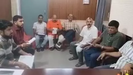 सूरजगढ़: नगर परिषद की ओर से जल, संपत्ति व होर्डिंग पर ब्याज समेत कर वसूलने की घोषणा से स्थानीय लोग नाखुश  #jansamasya