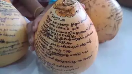 கல்குளம்: பரசேரியில் 1330 திருக்குறளை 133 இளநீரில் 15 நிமிடத்தில் எழுதிய மாணவர்கள்- ஆசியா புக் ஆப் ரெக்கார்ட்ஸ்  சாதனையாக பரிசீலனை