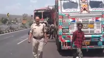धनोरा: नेशनल हाईवे 44 पर बंजारी घाटी के पास खड़े ट्रक में ट्रक की टक्कर, चालक घायल