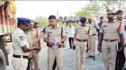 దామరచర్ల: ఇతర రాష్ట్రాల ధాన్యం వాహనాలకు అనుమతి లేదు: జిల్లా ఎస్పీ శరత్ చంద్ర పవర్
