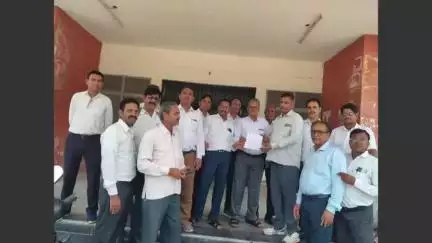 बौंली: अधिवक्ताओं ने उपखंड अधिकारी के कार्यों का किया बहिष्कार