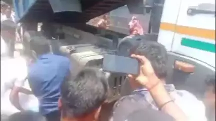 सरिया: बंदखारो खुटा में हाइवा की चपेट में आने से एक महिला की मौत