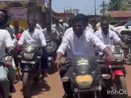 ಚಿಟಗುಪ್ಪ: ಪಾಕಿಸ್ತಾನ ಮೇಲೆ ಭಾರತ ಸೇಡು ತೀರಿಸಿಕೊಂಡ ಸಂತಸದಲ್ಲಿ ಪಟ್ಟಣದಲ್ಲಿ ಆರ್ಯವೈಶ್ಯ ಯುತ್ ಕ್ಲಬ್ ನಿಂದ  ಬೈಕ್ ರ್ಯಾಲಿ #operationsindoor