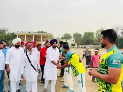 ਮੋਗਾ: ਹਲਕਾ ਧਰਮਕੋਟ ਦੇ ਪਿੰਡ ਤਲਵੰਡੀ ਭੂੰਗੇਰੀਆਂ ਵਿੱਚ ਧੰਨ ਧੰਨ ਬਾਬਾ ਮੱਖਣ ਲਾਲ ਜੀ ਯਾਦ ਵਿੱਚ ਕਰਵਾਇਆ ਸਲਾਨਾ ਕ੍ਰਿਕਟ ਟੂਰਨਾਮੈਂਟ