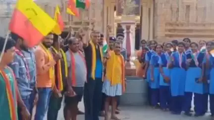 ಶ್ರೀರಂಗಪಟ್ಟಣ: ಭಾರತೀಯ ಸೇನೆ ಏರ್ ಸ್ಟ್ರೈಕ್ ಮೂಲಕ ಕಾಶ್ಮೀರದ ದಾಳಿಗೆ ಪ್ರತಿಕಾರ, ಪಟ್ಟಣದಲ್ಲಿ ಮಂಡ್ಯ ರಕ್ಷಣಾ ವೇದಿಕೆ ವಿಜಯೋತ್ಸವ ಆಚರಣೆ