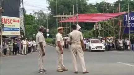 ରେମୁଣା: ବାଲେଶ୍ୱରରେ ମକ୍‌ ଡ୍ରିଲ୍‌ ନେଇ ସିନେମା ଛକ ଠାରେ ସଚେତନତା ସମ୍ପର୍କିତ ସୂଚନା ଦେଲେ ଜିଲ୍ଲା ଜରୁରୀ କାଳୀନ ଅଧିକାରୀ #OperationSindoor