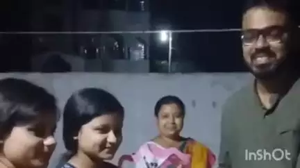 ছাতনা: ছাতনা ব্লকে উচ্চমাধ্যমিকে ভালো ফল করা মেধাবী ছাত্রীকে পুষ্পস্তবক দিয়ে সংবর্ধনা জানালেন ছাতনার বিডিও