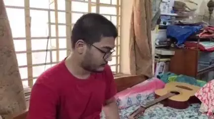 কান্দি: উচ্চ মাধ্যমিকে ৪৮৮ নম্বর পেয়ে যমজ দুই ভাই এর মধ্যে ১ ভাই ১০ম স্থান কান্দি রাজ উচ্চ বিদ্যালয়ের অভিষেক