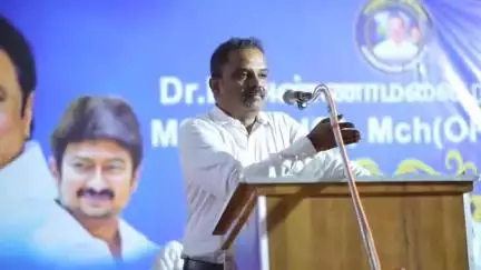 திருமயம்: அரிமளம் அரசு மேல்நிலைப் பள்ளியில் திமுக மருத்துவ அணி மாநில துணைச் செயலாளர் அண்ணாமலை ரகுபதி ஏற்பாட்டில் மாணவர்களுக்கான மாணவர் வழிகாட்டி நிகழ்வு நடந்தது
