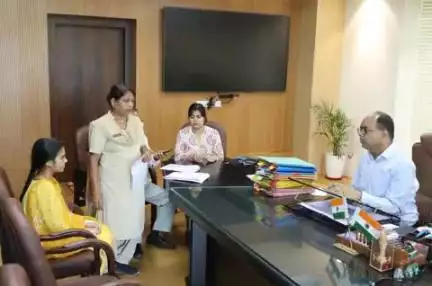 जिलाधिकारी, पटना द्वारा समाहरणालय में आयोजित ‘जिला जनता दरबार’ में 70 लोगों से मिलकर उनकी समस्याओं को सुना गया तथा समाधान की कार्रवाई की गई।
#PublicInterest