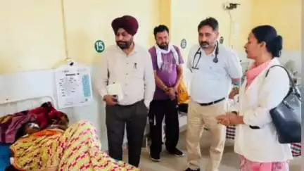 ਤਪਾ: ਸਿਵਲ ਸਰਜਨ ਬਰਨਾਲਾ ਡਾਕਟਰ ਬਲਜੀਤ ਸਿੰਘ ਵੱਲੋਂ ਅਚਨਚੇਤ ਸਬ ਡਿਵੀਜ਼ਨ ਹਸਪਤਾਲ ਤਾਂ ਪੈਦਾ ਕੀਤਾ ਦੌਰਾ