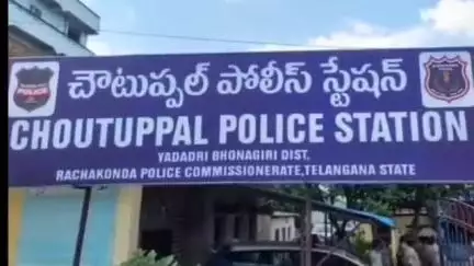 చౌటుప్పల్: పట్టణంలోని అర్ధరాత్రి దొంగలు హల్ చల్, శ్రీ సాయి వైన్స్ లో కౌంటర్ లో ఉంచిన నగదును ఎత్తుకెళ్లిన దొంగలు
