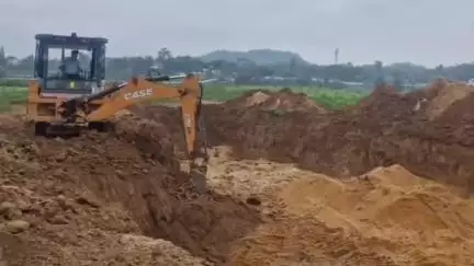 মৰঙী: কানাইঘাটৰ কালিয়নী নদীত চলা অবাধ অবৈধ খননৰ বিৰুদ্ধে প্ৰতিবাদত নামিল কানাইঘাটবাসী, বন বিভাগক ব্যৱস্থা গ্ৰহণৰ দাবী