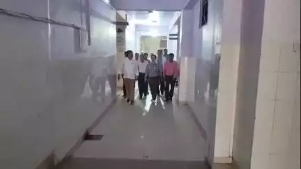 खींवसर: नागौर के जिला कलेक्टर ने खींवसर के राजकीय अस्पताल का किया निरीक्षण, दिए दिशा-निर्देश