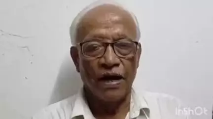 বাগদা: আজ বাগদার হেলেঞ্চাতে বৈঠক করলেন জেলা কংগ্রেসের কার্যকারী সভাপতি কৃষ্ণপদচন্দ্র