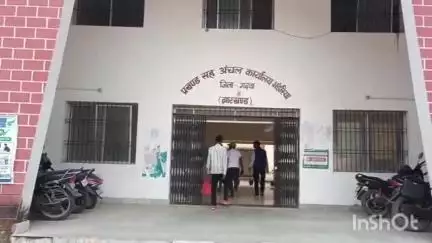 भंडरिया: राशन कार्ड धारक ई-केवाईसी 30 जून तक पूरा करें, भंडरिया आपूर्ति पदाधिकारी अमित कुमार ने दी जानकारी