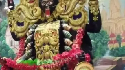কাঁথি ১: ভারতীয় সেনাবাহিনীর মঙ্গল কামনায় আজ পিছাবনীতে কালীমাতার মন্দিরে পুজো নিবেদন করলো BJP