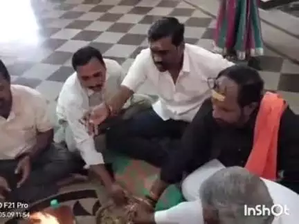ಚಿಟಗುಪ್ಪ: ಆಪರೇಷನ್ ಸಿಂಧೂರ್ ಸಕ್ಸಸ್ ಹಿನ್ನೆಲೆಯಲ್ಲಿ ಪಟ್ಟಣದ ಬನಶಂಕರಿ ದೇವಸ್ಥಾನದಲ್ಲಿ ಬಿಜೆಪಿ ವತಿಯಿಂದ ವಿಶೇಷ ಹವನ