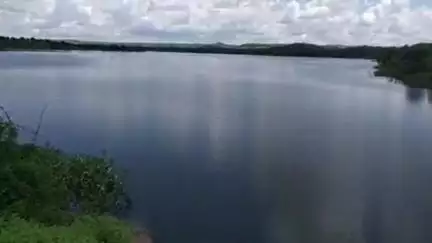 भूम: भूम शहरासाठी नवीन पाणीपुरवठ्याला वंजरवाडी ग्रामस्थांचा तीव्र विरोध, प्रसंगी आत्मदहनाचा इशारा
#Jansamasya