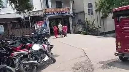 বারাসত ২: পারিবারিক বিবাদের জেরে কিশোরকে বাঁশ দিয়ে মেরে মাথা ফাটিয়ে দেওয়ার অভিযোগ, থানায় অভিযোগ দায়ের