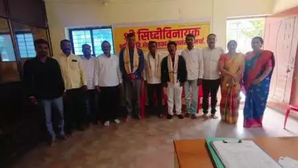 कळवण: श्री सिद्धिविनायक बिगर शेती सहकारी पतसंस्था कळवणचे चेअरमन पदी विलास रौंदळ तर व्हाईस चेअरमन पदी जयेश पगार यांची निवड