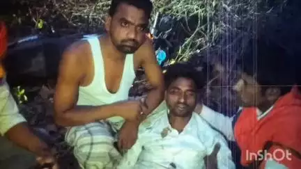 मनिका: मनिका प्रखंड क्षेत्र के कर्मही मोड़ पर बाइक दुर्घटना में युवक गंभीर रूप से घायल