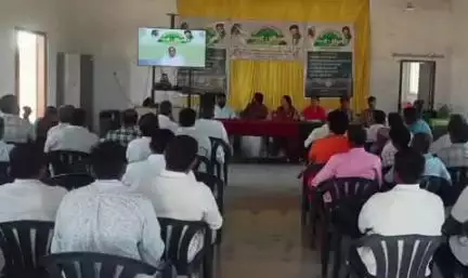 దుబ్బాక: మిరుదొడ్డి మండల కేంద్రంలో తోర్నాల వ్యవసాయ పరిశోధన స్థానం ఆధ్వర్యంలో జరిగిన 'రైతు ముంగిట్లో శాస్త్రవేత్తలు' కార్యక్రమం