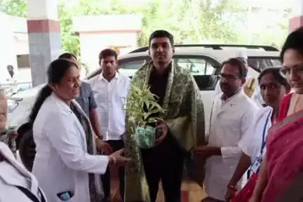 గజ్వేల్: సహజ ప్రసవాల సంఖ్యను పెంచుతూ గర్భవతులకు మెరుగైన సేవలు అందించాలి: కలెక్టర్ మను చౌదరి