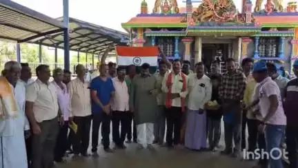 ಹಿರೇಕೆರೂರು: ದೇಶದ ಯೋಧರ ಒಳತಿಗಾಗಿ ಪ್ರಾರ್ಥಿಸಿ ಪಟ್ಟಣದ ದುರ್ಗಾದೇವಿ ದೇವಸ್ಥಾನದಲ್ಲಿ ವಿಜಯ ಸಿದ್ಧಿ ಪೂಜೆ #OperationSindoor