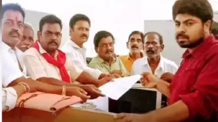 మైదుకూరు: మైదుకూరు:రైతులకు ఇచ్చిన హామీలు ప్రభుత్వం నెరవేర్చాలి:ఏపీ రైతు సంఘం జిల్లా అధ్యక్షుడు ఏ.వి రమణ