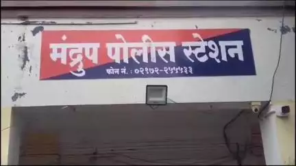 दक्षिण सोलापूर: कंदलगाव येथे बँकेच्या कर्जाचा हप्ता मागण्यासाठी गेलेल्या वसुलदारस काठीने केली जबर मारहाण; मंद्रूप पोलिसात एकावर गुन्हा