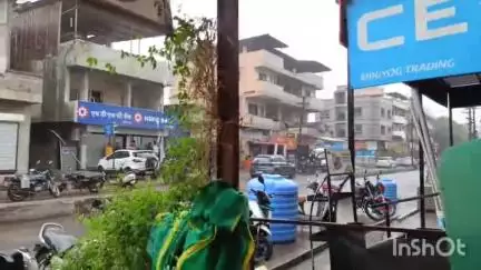 इगतपुरी: इगतपुरी तालुक्याला सायंकाळच्या सुमारास अवकाळी पावसाने झोडपले अनेक ठिकाणी जनजीवन विस्कळीत