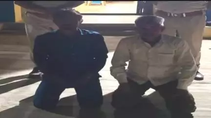 नोखा: पांचू थाना पुलिस ने अवैध मादक पदार्थ स्मैक के साथ 2 लोगों को गिरफ्तार कर मोटरसाइकिल की ज़ब्त की