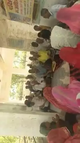 पाली10जून,मंगलवार।शिवसभा प्रभात फैरी मंडली द्वारा श्रीमति सुगणादेवी धर्म पतनी श्रीनवरतन प्रजापत,सोजनय से मोक्षधाम मे भजन