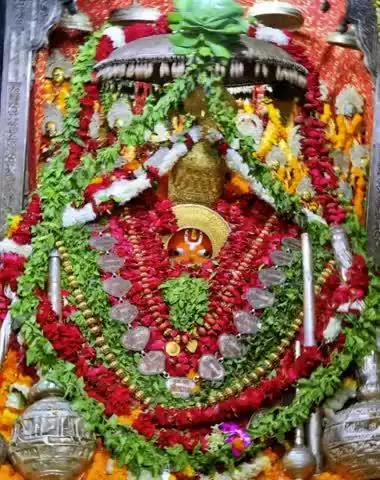 🌺🌻🌻
*#श्री_हनुमान_जी_महाराज जी की प्रातः कालीन शुभ मंगला श्रृंगार आरती दर्शन*🌺 _*#श्री_हनुमानगढ़ी_अयोध्याधामजी।।*_ 🌺🌻 दिनांक~ 10-06-25 मंगलवार 🌻🌺 श्री हनुमान जी महाराज आपके सकल मनोरथ सिद्ध करें।।🌺🌻
     🌺जय बजरंगबली।🌺