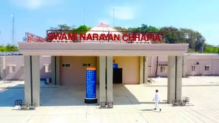 पुनर्विकसित स्वमी नारायन छपिया रेलवे स्टेशन 
#VandeBharat