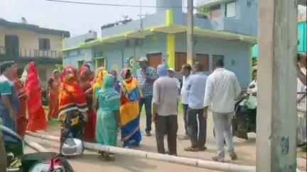 କାମାକ୍ଷାନଗର: ପରଜଙ୍ଗ ହନୁମାନ ଛକରେ ମଙ୍ଗଳବାର ୧୦ଟାରେ ପାଣିପାଇଁ ରାସ୍ତା ଅବରୋଧ କଲେ ଲୋକମାନେ