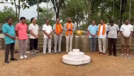 నిర్మల్: శివాజీ మహారాజ్ చరిత్ర ప్రతి ఒక్కరికి తెలిపి వారిని చైతన్యవంతులను చేయాలి: శివాజీ మహారాజ్ జిల్లా బాధ్యులు మేడిసెమ్మ రాజు