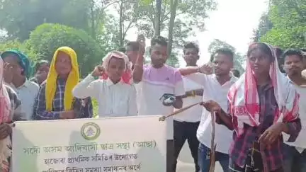 মৰাণ: হাজোৱা চাহ বাগিচাত শ্ৰমিকৰ উত্তাল প্ৰতিবাদ, চাহ বাগিচাৰ বিভিন্ন সমস্যা সমাধানৰ দাবীৰে সাব্যস্ত কৰিলে প্ৰতিবাদ