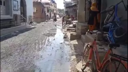 પાલીતાણા: તળાવ વિસ્તારમાં ઉભરાતી ગટરથી રહીશો પરેશાન વહેલી તકે યોગ્ય કરવા માંગ ઉઠી #jansamasya