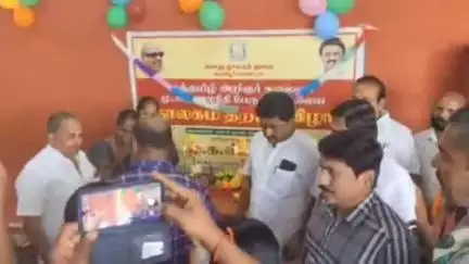 திருப்பூர் தெற்கு: காமராஜ் சாலை மத்திய பேருந்து நிலையத்தில் புதிய நூலகத்தை முதல்வர் காணொளி காட்சி வாயிலாக திறந்து வைத்தார்